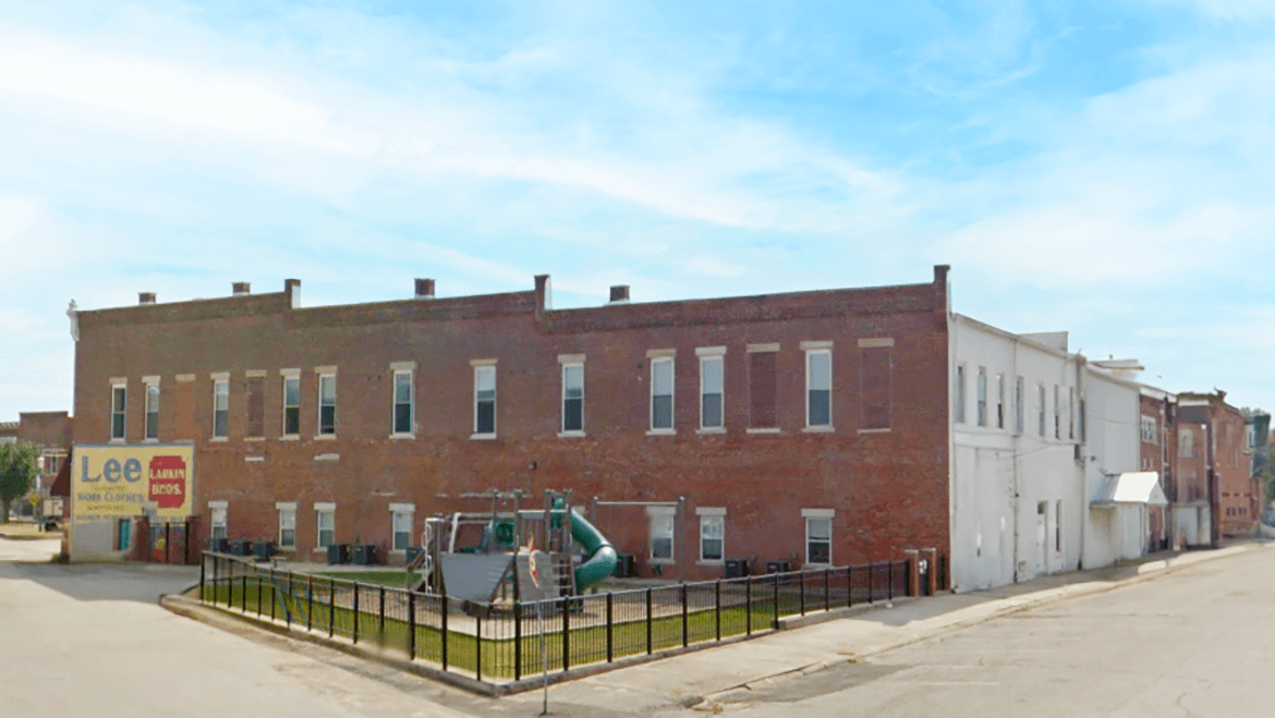 Rent Apartment Loogootee 47553