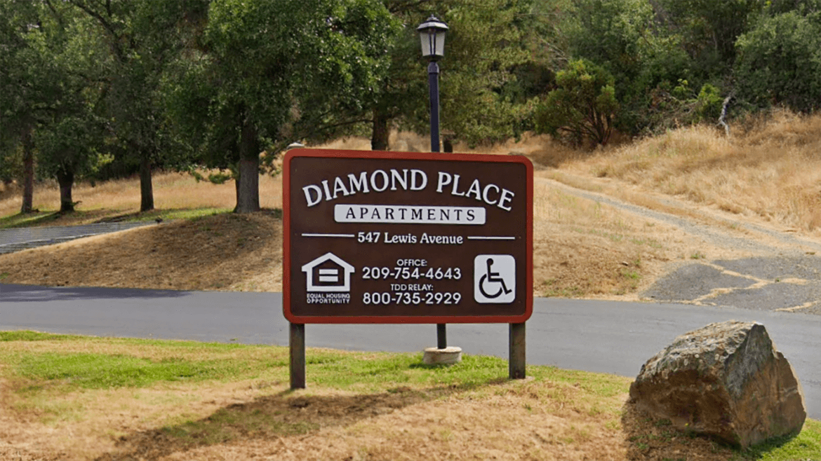 Diamond Place Apartments