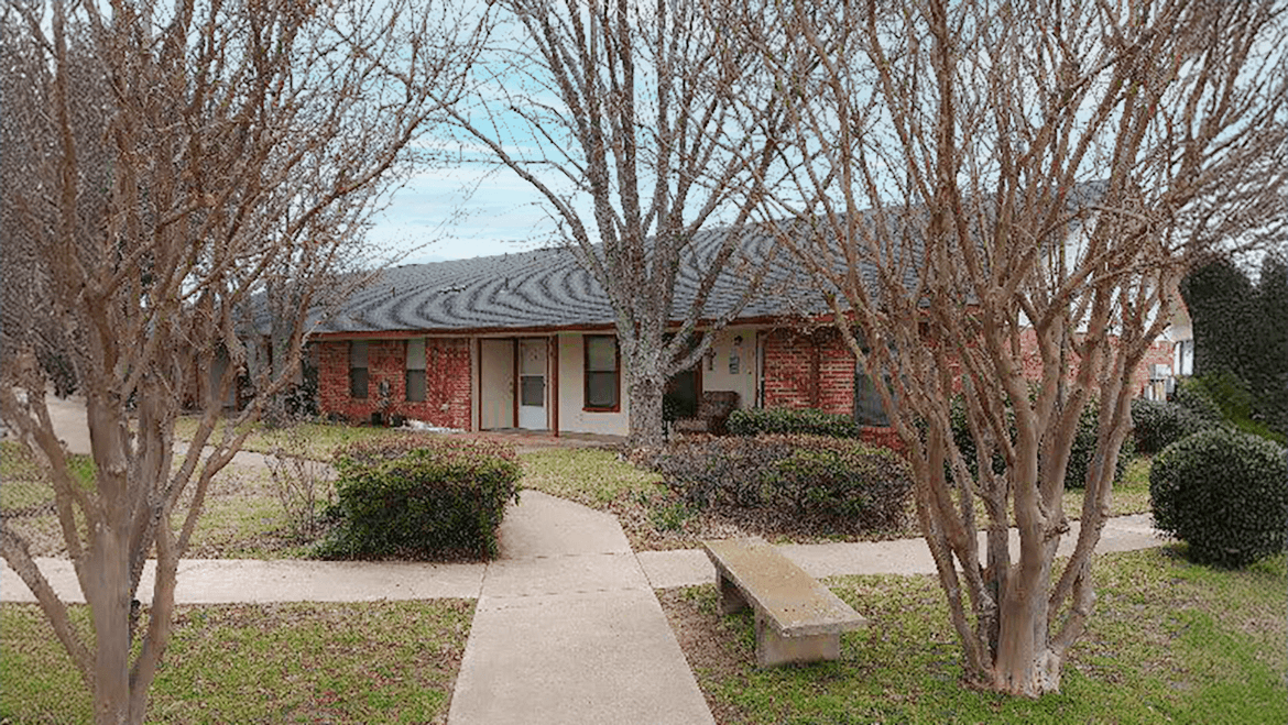 Allen's Point Apartments