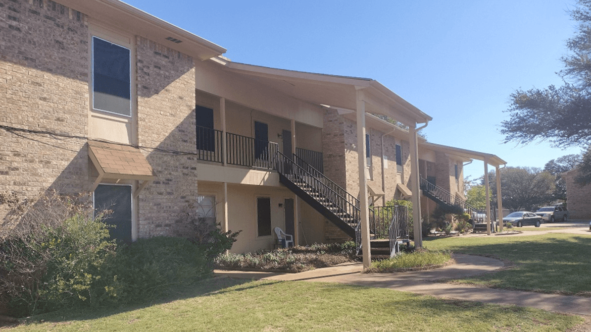 Glen Rose Apartments