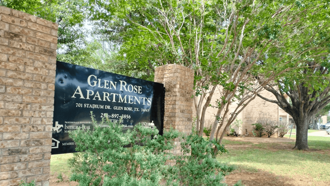 Glen Rose Apartments