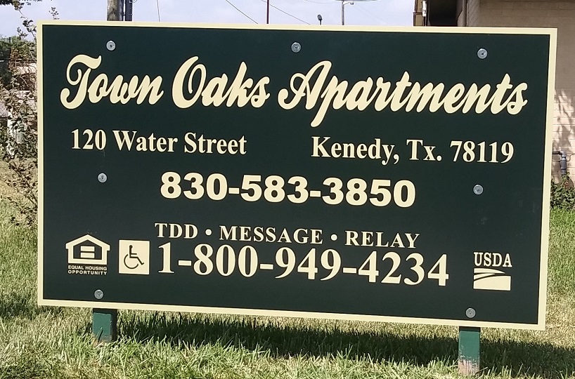 Town Oaks Apartments