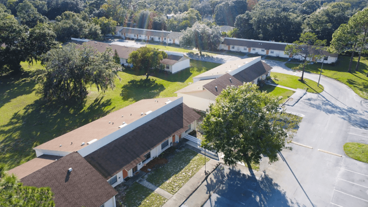 Orangewood Lakes Apartments