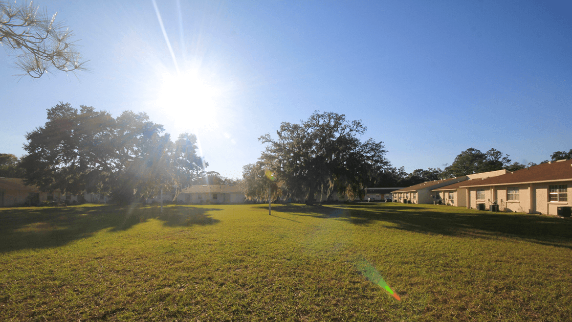 Orangewood Lakes Apartments