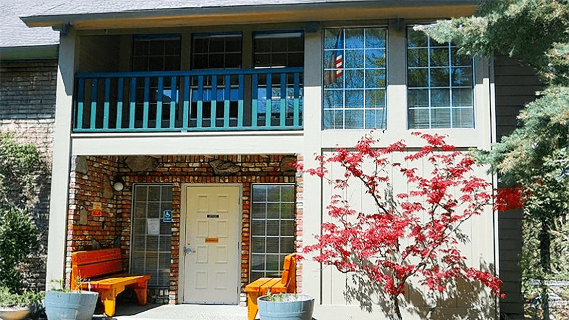 Alta Vista Manor