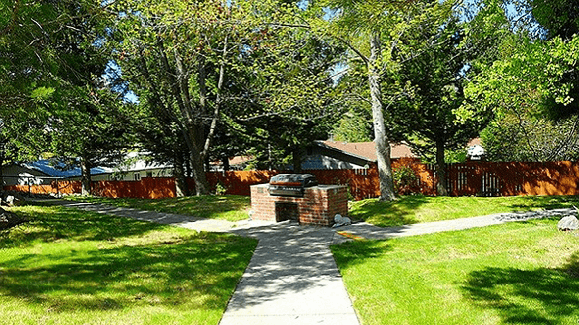 Alta Vista Manor