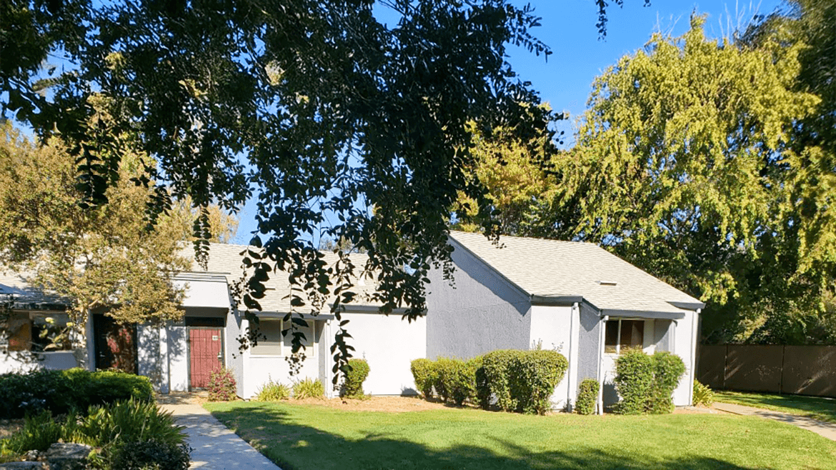 Gridley Oaks Apartments