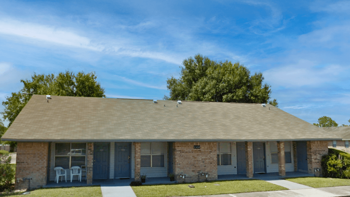 Garden Lake Apts