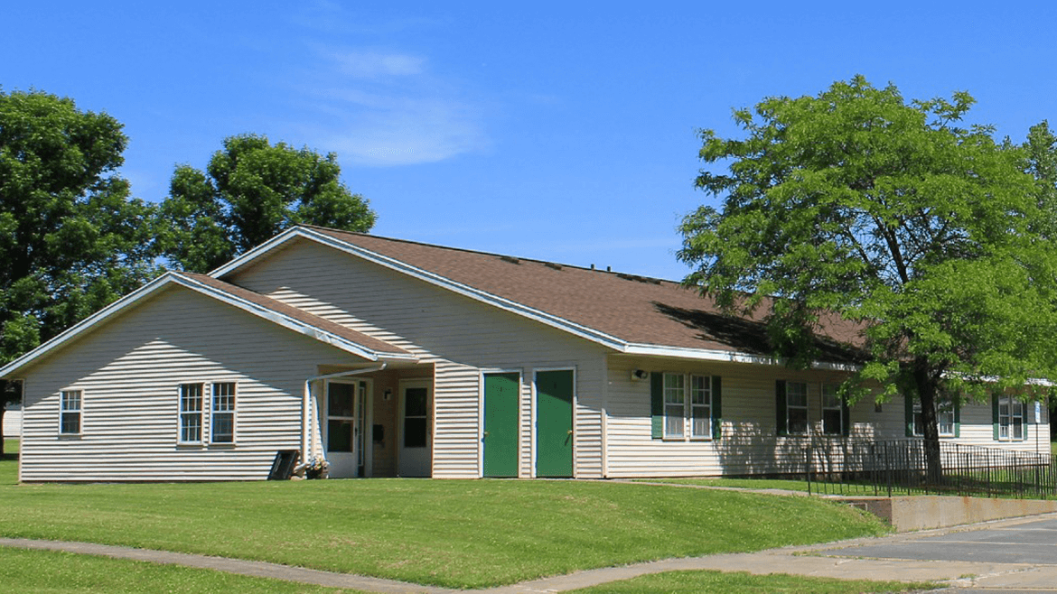 Rent Apartment Auburn 13021