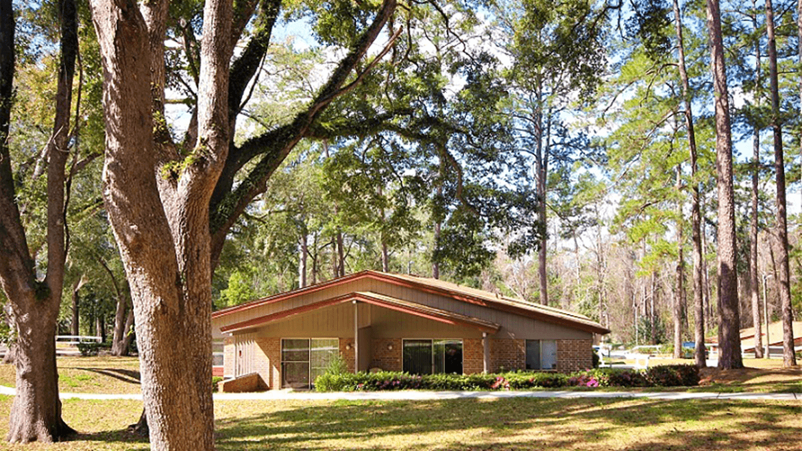 Rent Apartment Tallahassee 32308