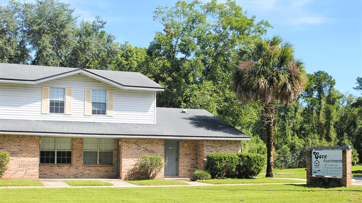 Rent Apartment Green Cove Springs 32043